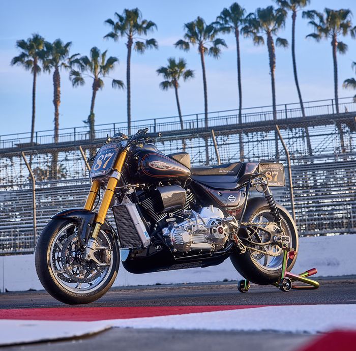 Saddlemen Harley-Davidson FXR-R